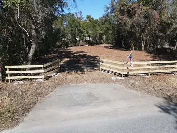 Azalea Avenue, PAISLEY, FL 32767