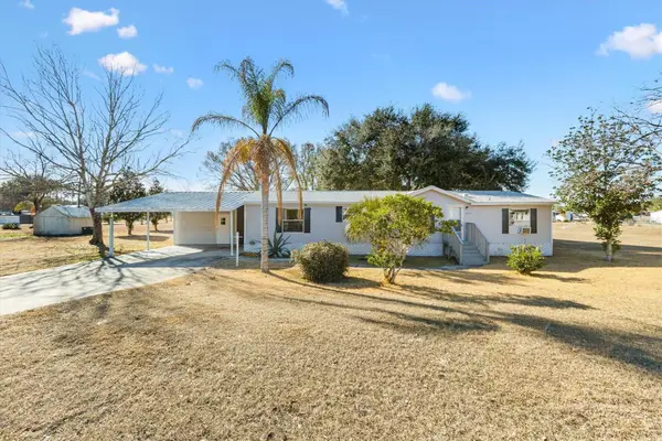 8185 County Road 109, LADY LAKE, FL 32159