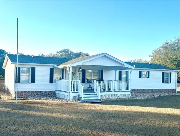 8442 County Road 109, LADY LAKE, FL 32159