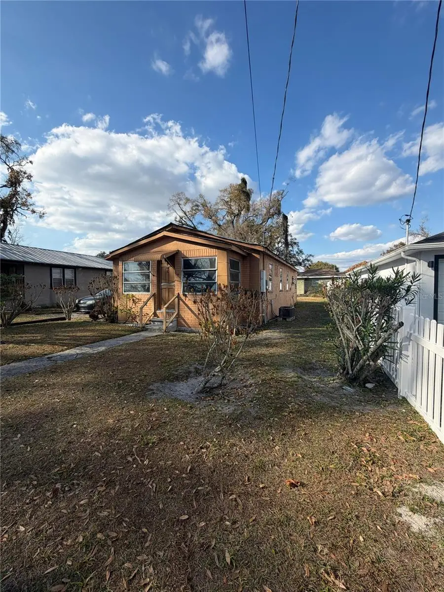 3908 E Genesee Street, Tampa, FL 33610 - #2