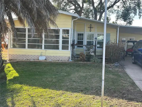 25045 Pine Hill, LEESBURG, FL 34748