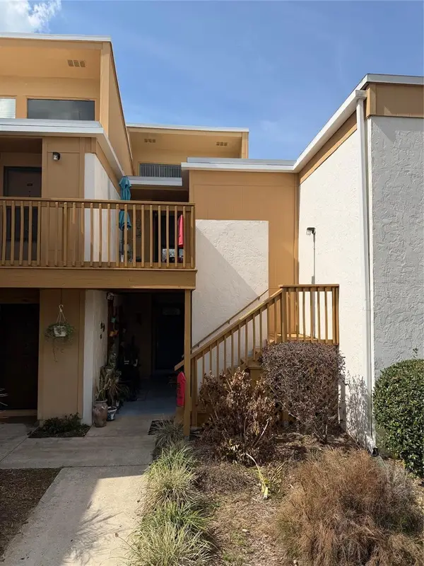 1051 S Highland Street #3D, MOUNT DORA, FL 32757