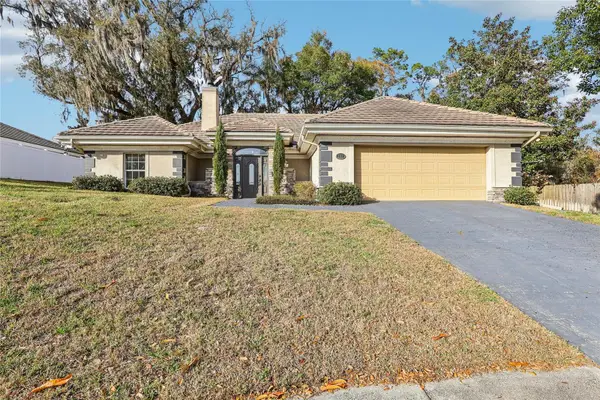 2115 Oak Leaf Circle, MOUNT DORA, FL 32757