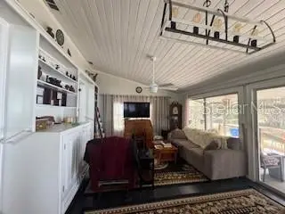 58 S Kentucky Avenue, Umatilla, FL 32784 - #3