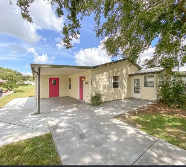 1729 Lauren Lane, THE VILLAGES, FL 32159