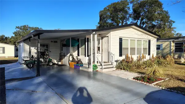 25039 Pine Hill, LEESBURG, FL 34748