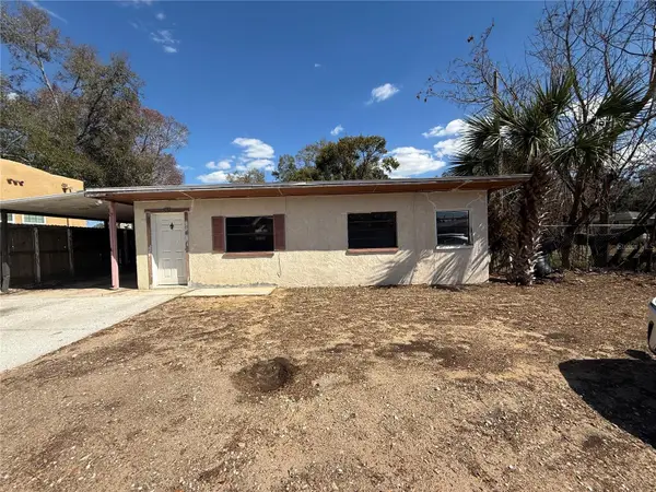 201 Seminole Avenue, MINNEOLA, FL 34715