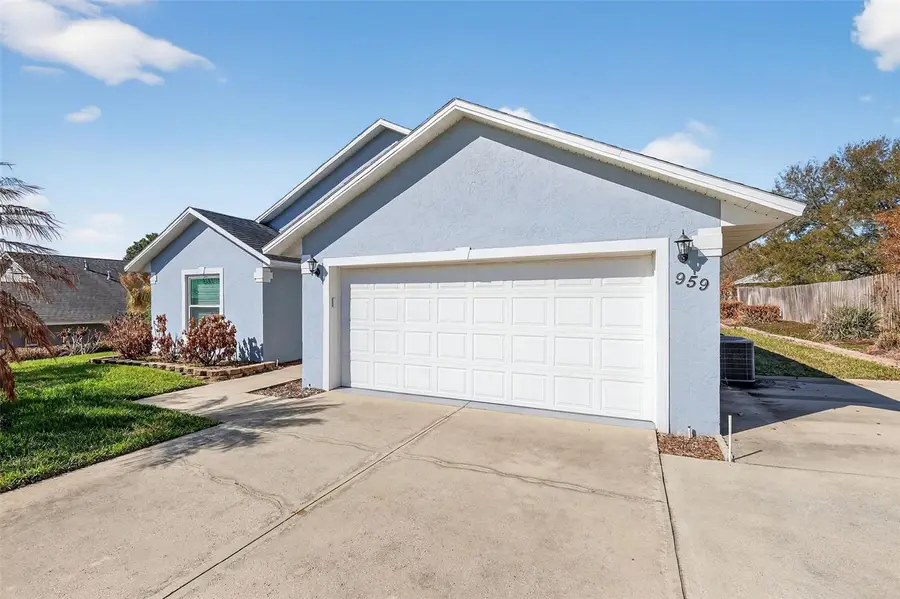 959 Forest Hill Dr., Minneola, FL 34715 - #2