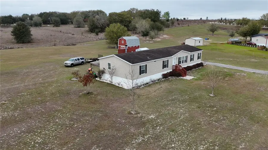 8009 Sergeant Pepper Dr, Howey In The Hills, FL 34737 - #3