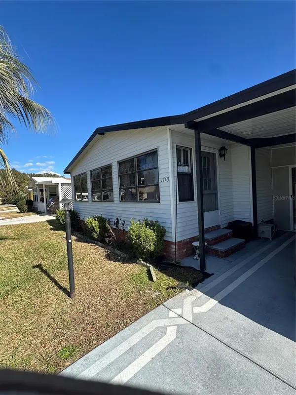 1710 Lilly Lane, LADY LAKE, FL 32159