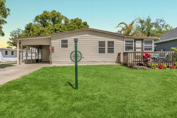 1229 Dustin Drive, LADY LAKE, FL 32159