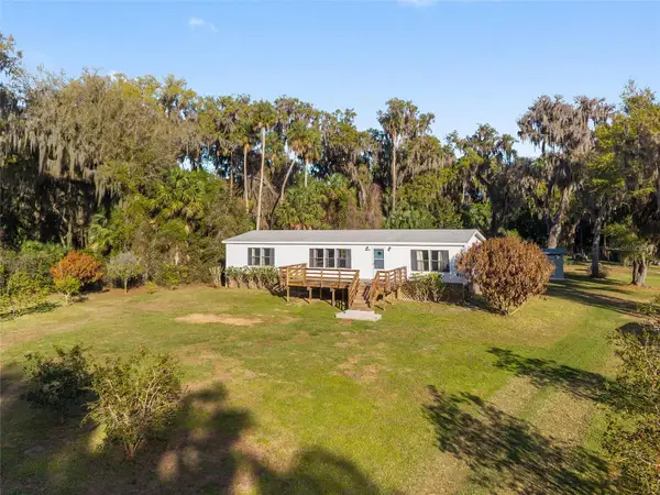38805 Emeralda Island Road, LEESBURG, FL 34788