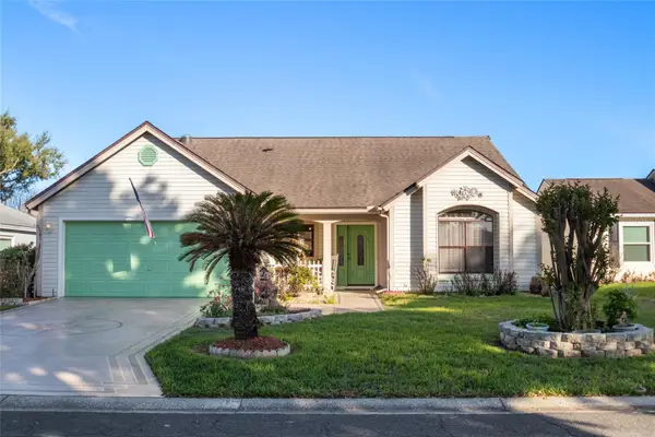 611 Lisbon Lane, LADY LAKE, FL 32159