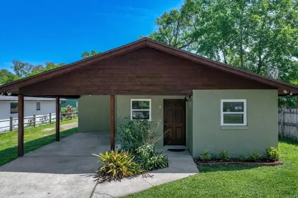 30848 Deal Drive, SORRENTO, FL 32776