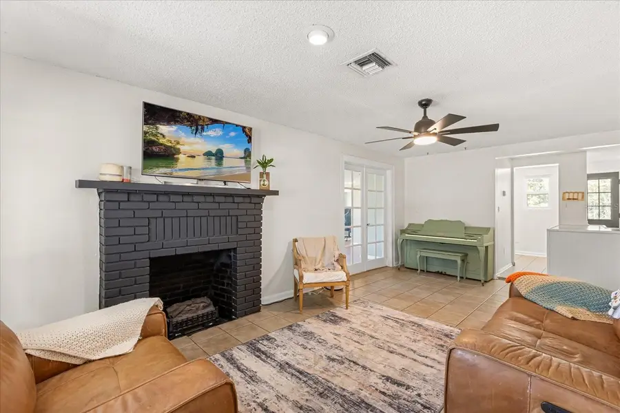 5528 Huron Street, Mount Dora, FL 32757 - #2