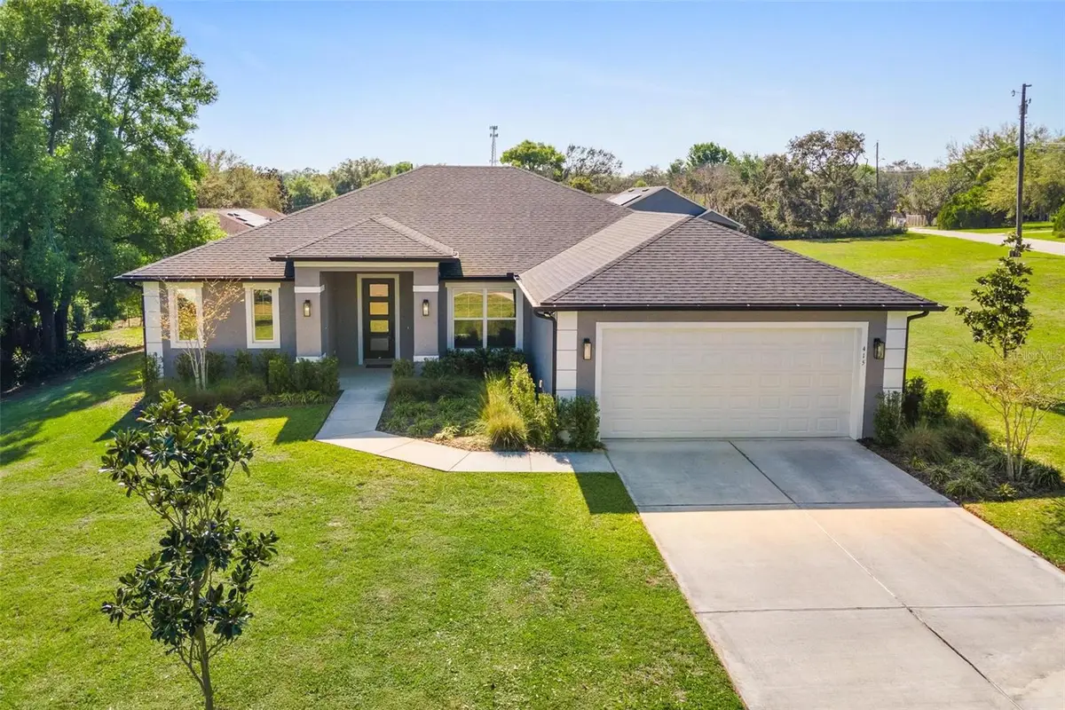 415 N Dixie Drive, Howey In The Hills, FL 34737 - #1