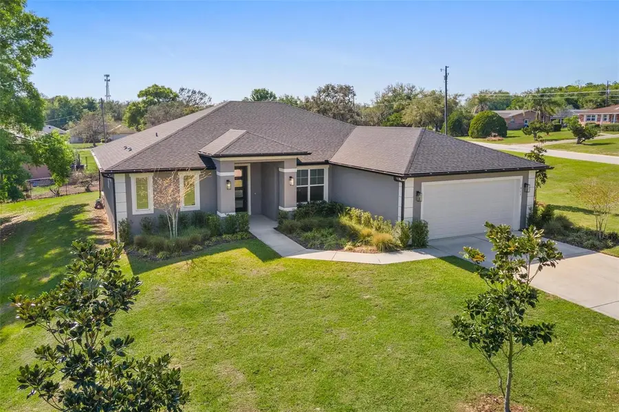 415 N Dixie Drive, Howey In The Hills, FL 34737 - #2