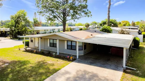 1690 Elkhart Circle, TAVARES, FL 32778