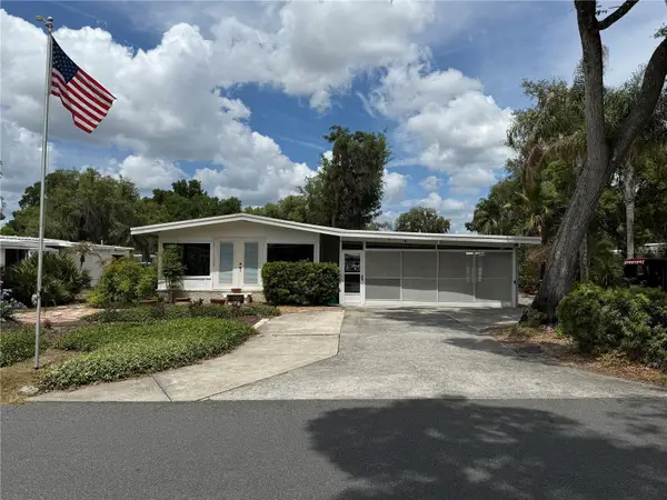 9 S Bobwhite Road, WILDWOOD, FL 34785