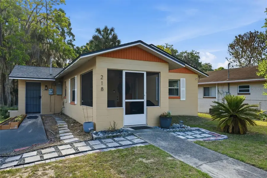 218 S East Street, Leesburg, FL 34748 - #2