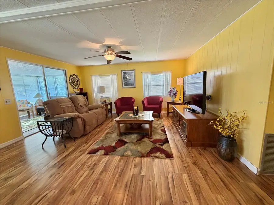 126 Chestnut Street, Leesburg, FL 34748 - #2