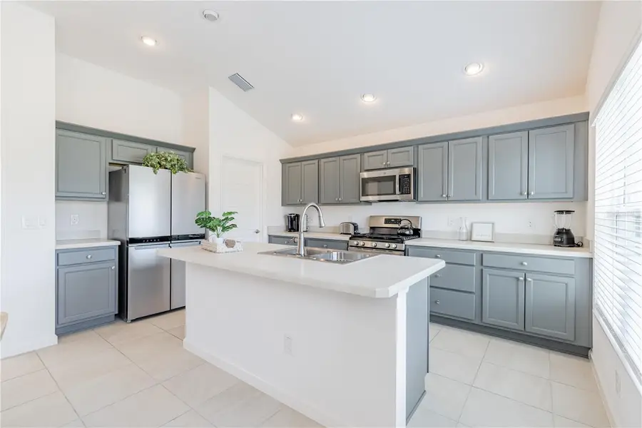 805 Hubbard Loop, The Villages, FL 32163 - #2