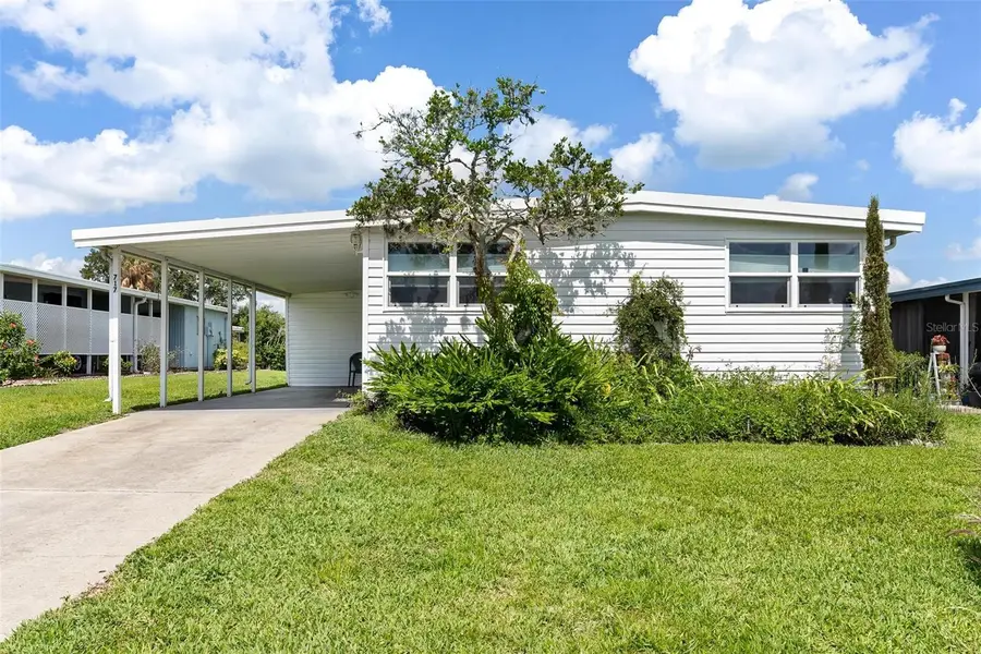 717 W Coach N Four Drive, Leesburg, FL 34748 - #2