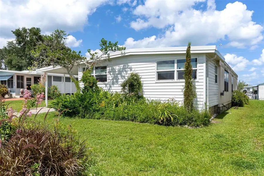 717 W Coach N Four Drive, Leesburg, FL 34748 - #3