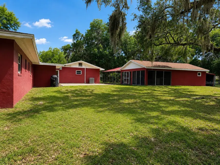 2710 Westside Drive, Leesburg, FL 34748 - #2