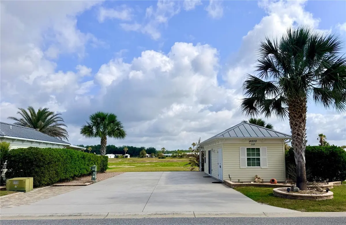 4800 SE 94th Avenue, Webster, FL 33597 - #1