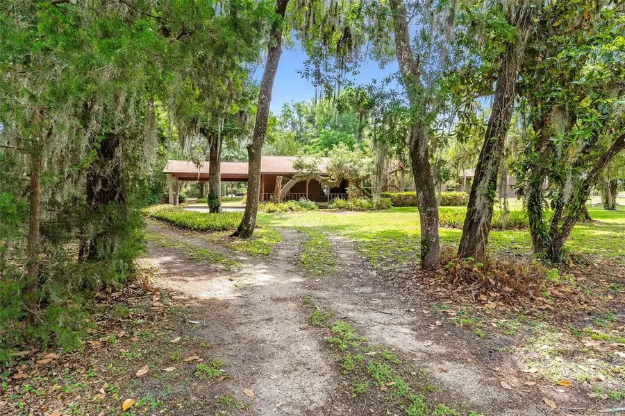 6400 Sunnyside Drive, Leesburg, FL 34748 - #2