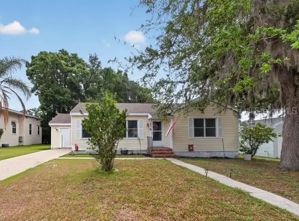 406 S 12th Street, LEESBURG, FL 34748