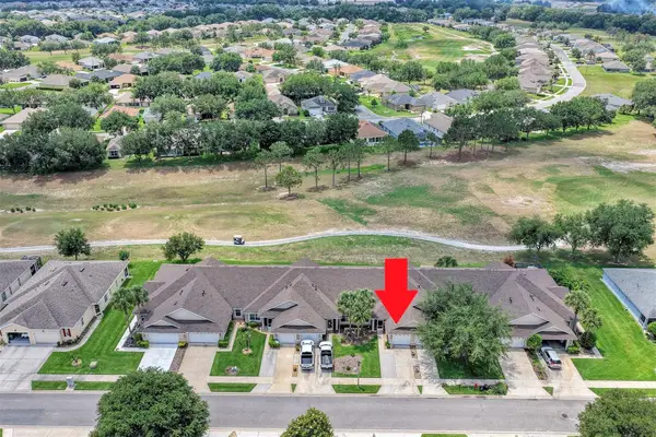 26922 White Plains Way, LEESBURG, FL 34748