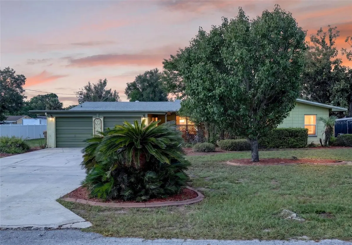 5216 Sydney Road, Fruitland Park, FL 34731 - #1