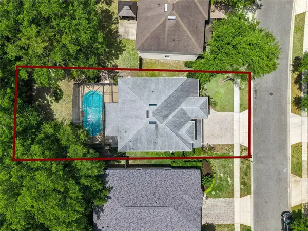 33804 Terragona Drive, SORRENTO, FL 32776