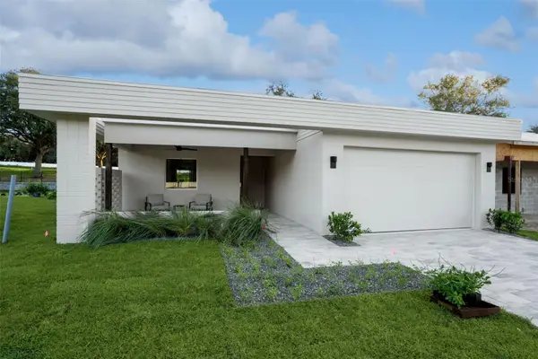 450 Skyfield Court, LADY LAKE, FL 32159