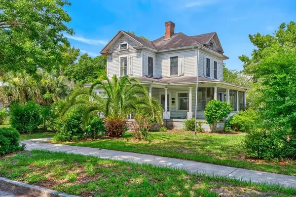 102 S Trowell Avenue, UMATILLA, FL 32784