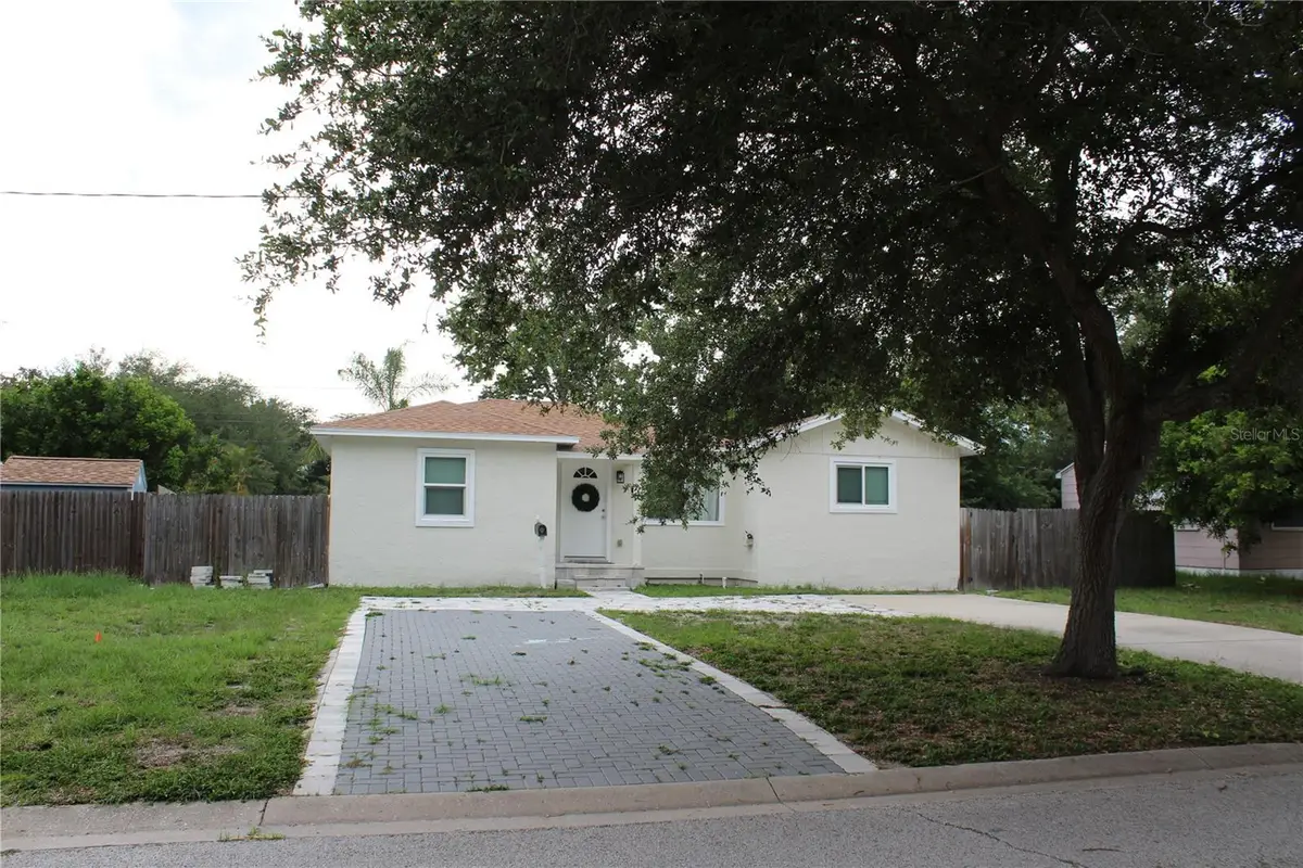 6014 Cedar Street Ne, Saint Petersburg, FL 33703 - #1