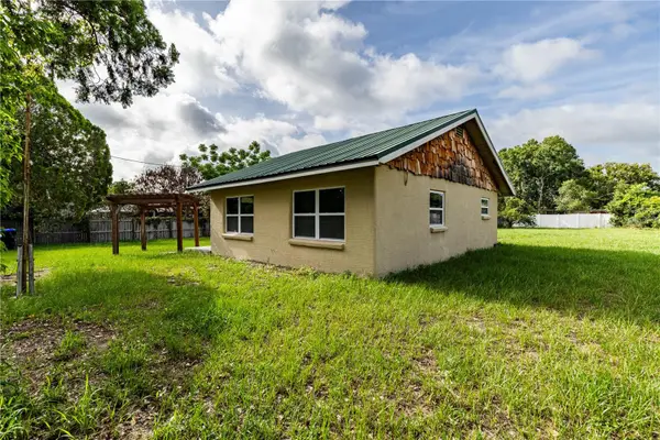 7020 Scott Avenue, MOUNT DORA, FL 32757