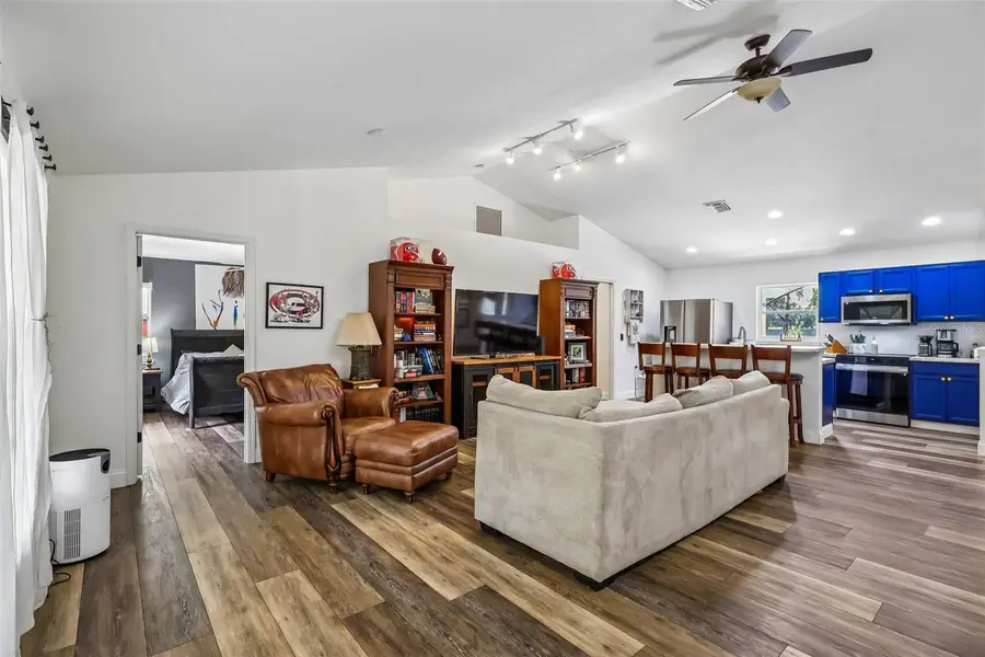 6401 E Warm Springs Avenue, Coleman, FL 33521 - #3