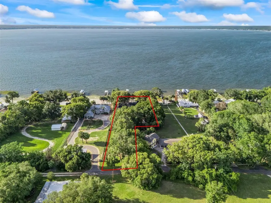 13061 SE 158th Lane, Weirsdale, FL 32195 - #2