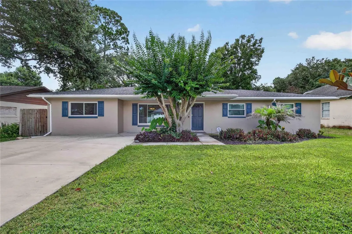 27638 Lisa Drive, Tavares, FL 32778 - #1