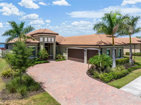 553 Maraviya Boulevard, NOKOMIS, FL 34275