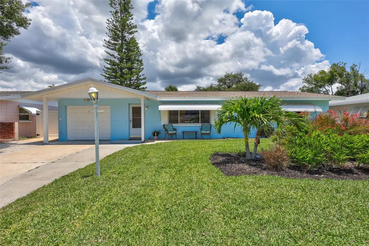7687 117th Street, Seminole, FL 33772 - #1