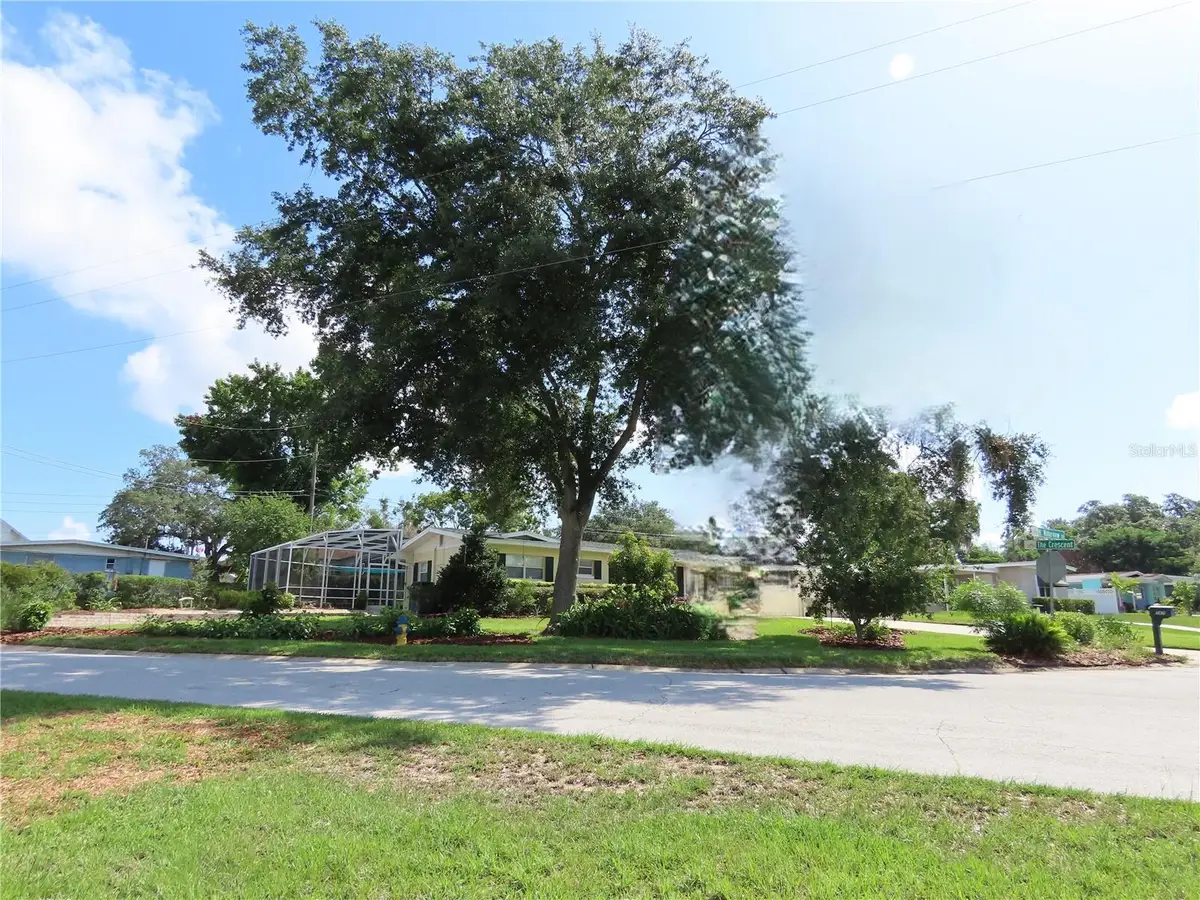 787 N Waterview Drive, Clermont, FL 34711 - #1