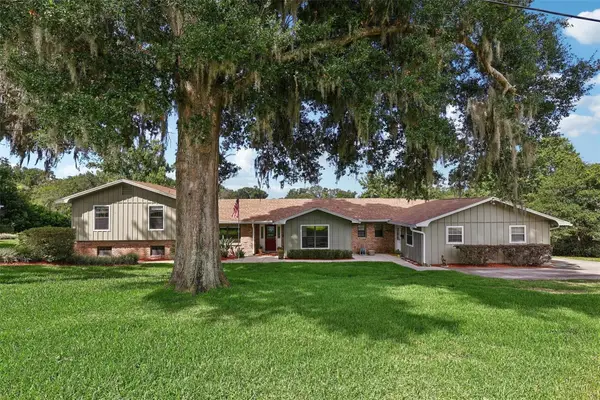 1460 Grove Street, EUSTIS, FL 32726