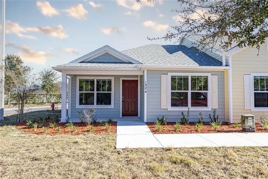 1342 Cottage Circle, Tavares, FL 32778 - #2