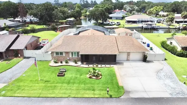 209 W Delaware Street, TAVARES, FL 32778