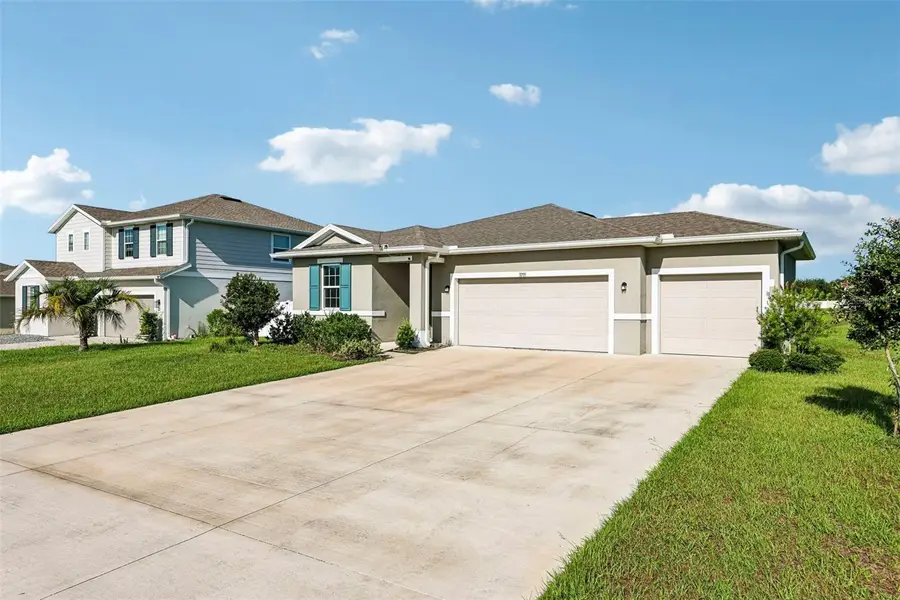 31719 Broadwater Avenue, Leesburg, FL 34748 - #2
