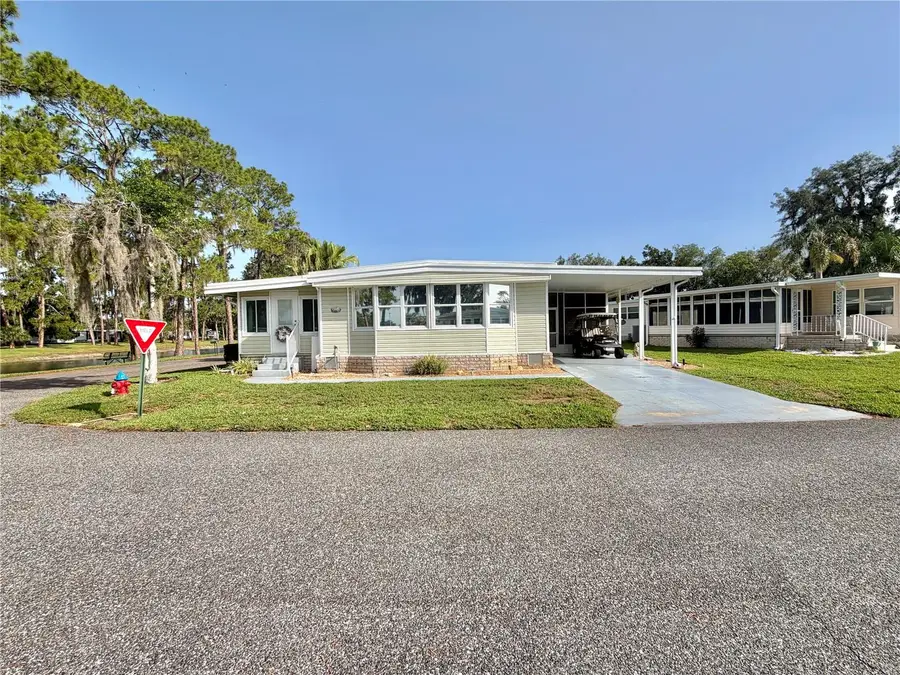 105 Temple Cove W, Leesburg, FL 34748 - #2